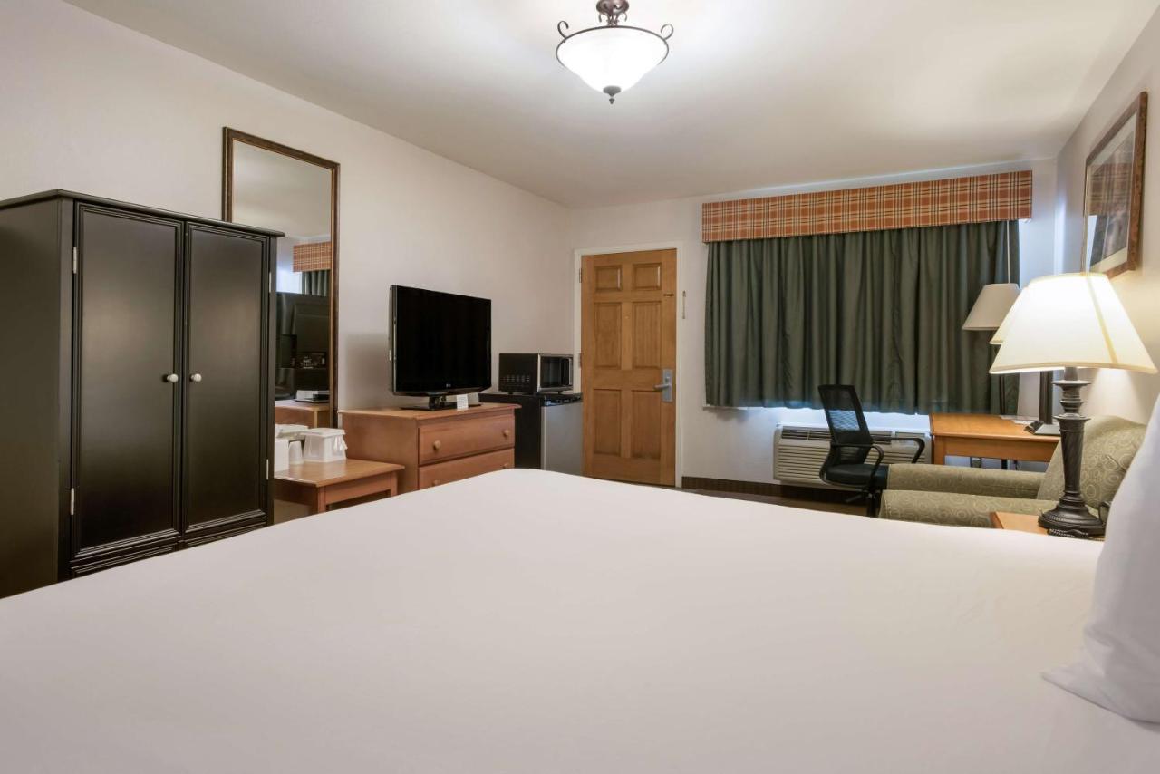 SureStay Hotel by Best Western Leesville Exterior foto